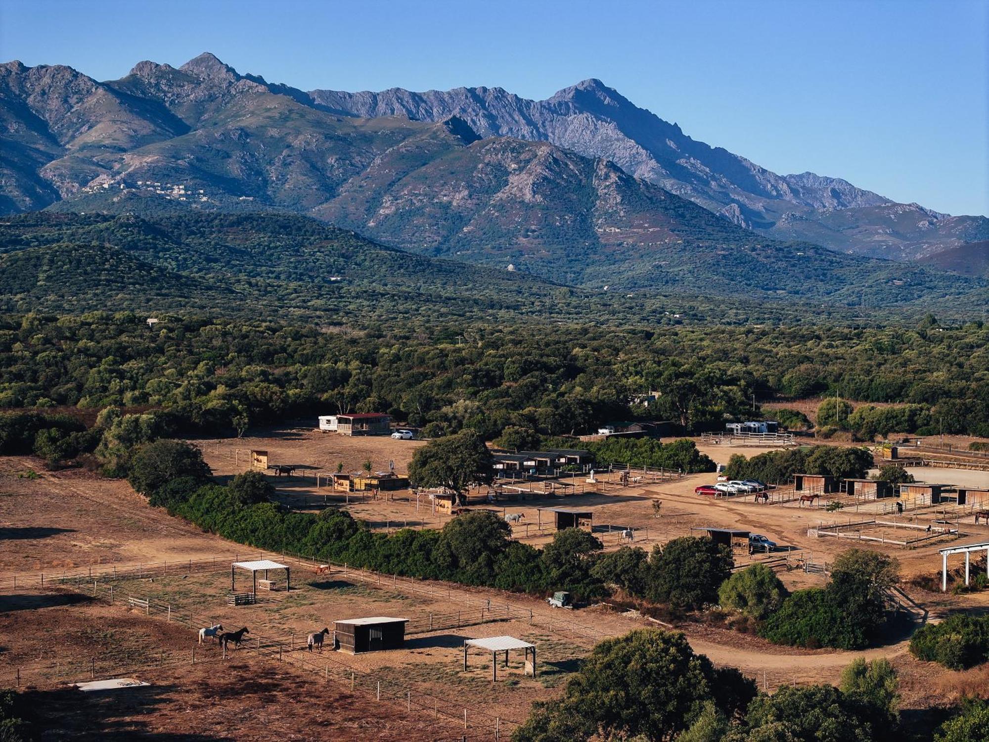 Les Chalets De Tesa Occhiatana Buitenkant foto
